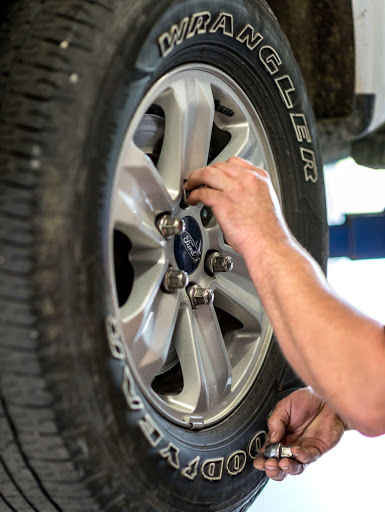 Tire Shop «SafeWay Tire & Auto», reviews and photos, 2539 W Clay St, St Charles, MO 63301, USA