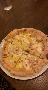 Plats et boissons du Pizzeria Fuoco Pizzas Echirolles - Au Feu de Bois - Livraison à Domicile - n°15