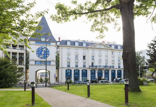 hôtels Le Grand Hôtel du Plessis-Robinson Le Plessis-Robinson