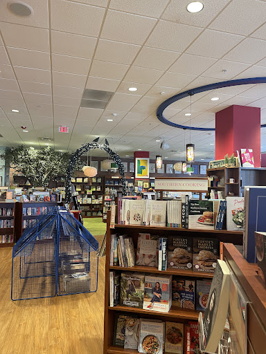 Book Store «Quail Ridge Books», reviews and photos, 4209-100 Lassiter Mill Rd, Raleigh, NC 27609, USA