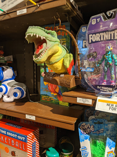 American Restaurant «Cracker Barrel Old Country Store», reviews and photos, 800 N Interstate Dr, Norman, OK 73072, USA