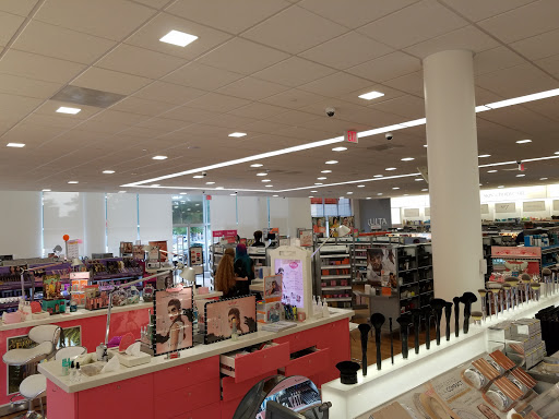 Hair Salon «Ulta Beauty», reviews and photos, 207 N University Ave #170, Little Rock, AR 72201, USA