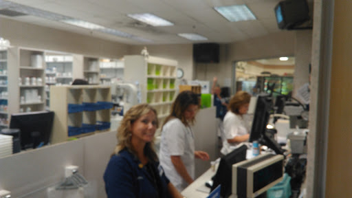 Grocery Store «Kroger», reviews and photos, 1601 E Michigan Rd, Shelbyville, IN 46176, USA