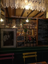 Atmosphère du Restaurant français Au virage Lepic à Paris - n°7
