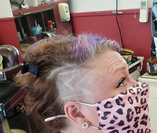 Barber Shop «Broadway Barber Shop», reviews and photos, 623 NE Broadway St, Portland, OR 97232, USA