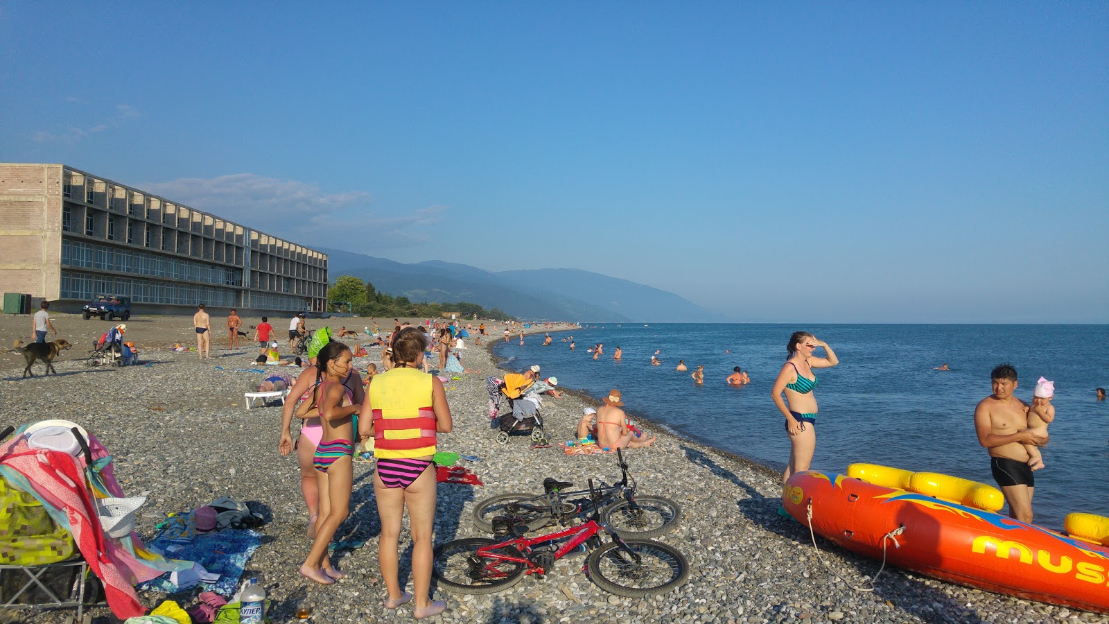 Foto af Leselidze beach faciliteter område