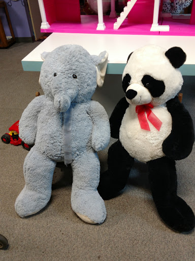 Thrift Store «Freedom Treasures Resale Store», reviews and photos, 7570 Cooley Lake Rd, Waterford Twp, MI 48327, USA