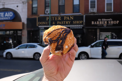 Donut Shop «Peter Pan Donut & Pastry Shop», reviews and photos, 727 Manhattan Ave, Brooklyn, NY 11222, USA