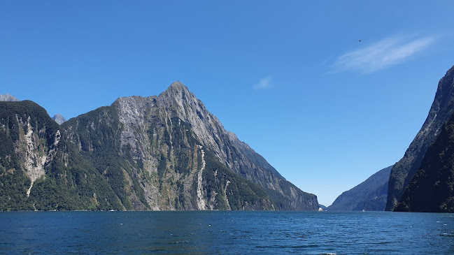 Southern Discoveries - Milford Sound Visitor Centre Open Times