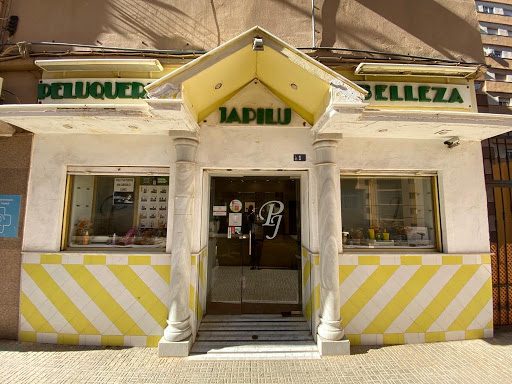 Información y opiniones sobre Peluqueria Japilu de Melilla