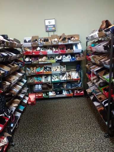 Shoe Store «DSW Designer Shoe Warehouse», reviews and photos, 1250 Scenic Hwy S, Lawrenceville, GA 30045, USA