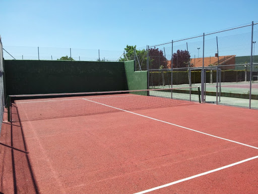 Polideportivo municipal de Magaz de Pisuerga en Magaz de Pisuerga, Palencia