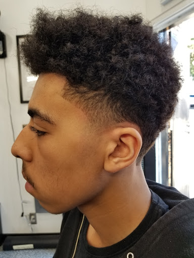 Barber Shop «A Little Off the Top Barber Shop», reviews and photos, 2712 MacArthur Blvd, Oakland, CA 94602, USA