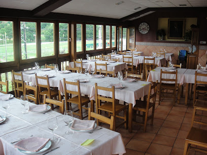 Restaurante Casa Nuevo - Lugar EI Cuadro, 49, 33456 Cuadro (El, Asturias, Spain
