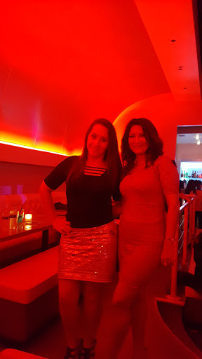 Asian Fusion Restaurant «Trio Club», reviews and photos, 909 E Burnside St, Portland, OR 97214, USA