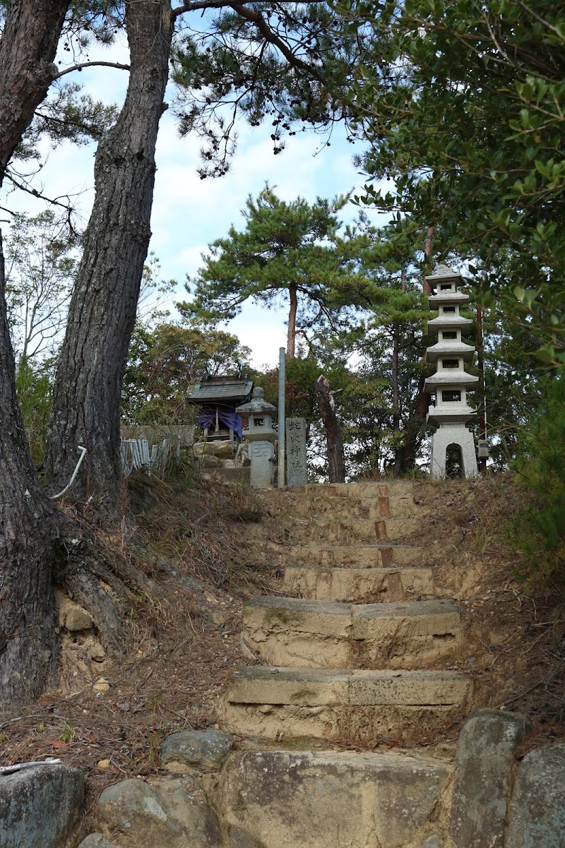 蛇穴神社