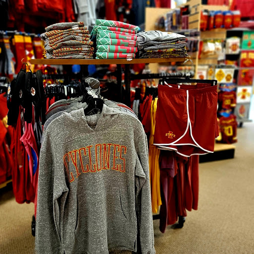 Sportswear Store «Rally House Boardwalk», reviews and photos, 8650 N Boardwalk Ave, Kansas City, MO 64154, USA