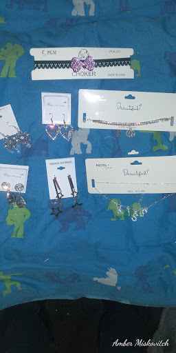 Cosmetics Store «Unique Hair and Wig», reviews and photos, 744 N Westnedge Ave, Kalamazoo, MI 49007, USA