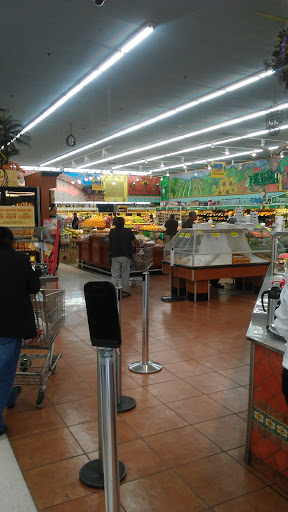 Supermarket «Vallarta Supermarkets», reviews and photos, 757 S Workman St, San Fernando, CA 91340, USA