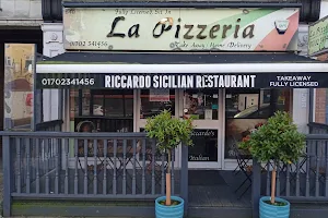 La Pizzeria image