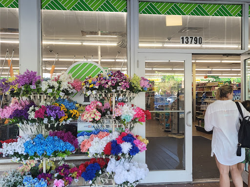 Dollar Store «Dollar Tree», reviews and photos, 13790 W State Rd 84, Davie, FL 33325, USA