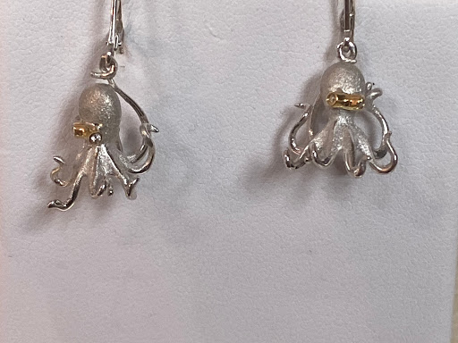 Jewelry Store «J & L Jewelry», reviews and photos, 1823 Ximeno Ave, Long Beach, CA 90815, USA