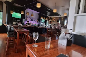 Charleston’s Restaurant & Bar image