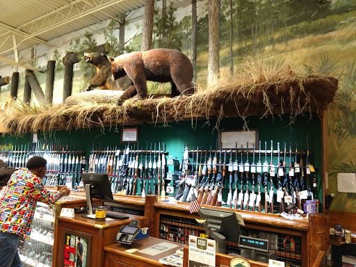 Sporting Goods Store «Bass Pro Shops», reviews and photos, 2250 SW Gatlin Blvd, Port St Lucie, FL 34953, USA