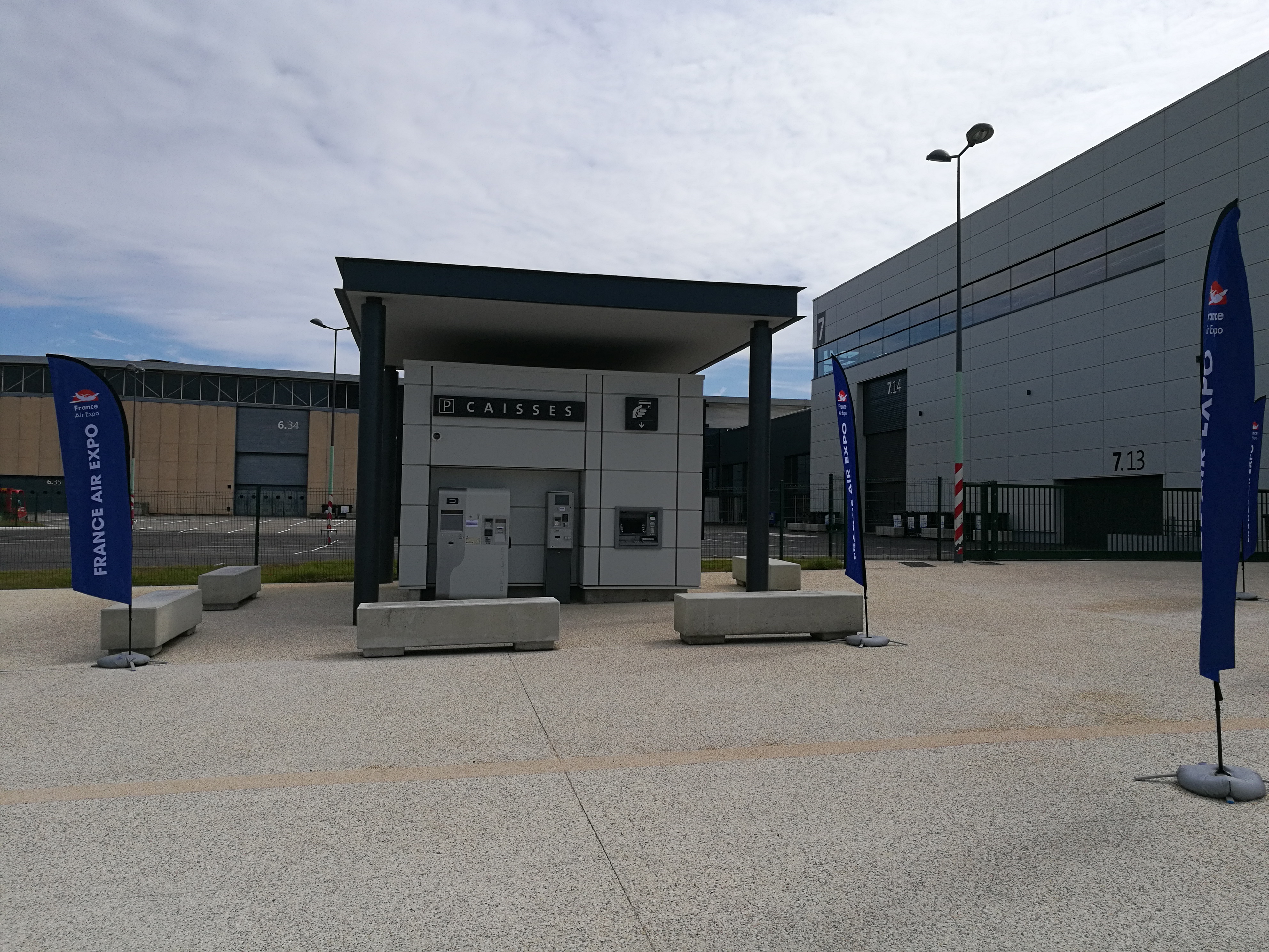Photo n° 23 de l'avis de Frenchnraughmoobthoj.h fait le 17/06/2019 à 17:01