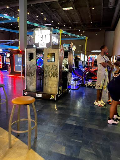 Restaurant «Main Event Entertainment», reviews and photos, 28248 W Diehl Rd, Warrenville, IL 60555, USA