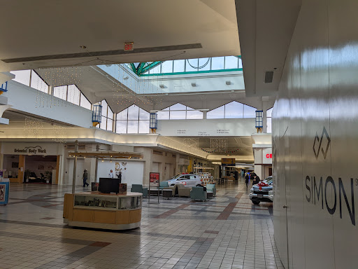 Shopping Mall «Liberty Tree Mall», reviews and photos, 100 Independence Way, Danvers, MA 01923, USA