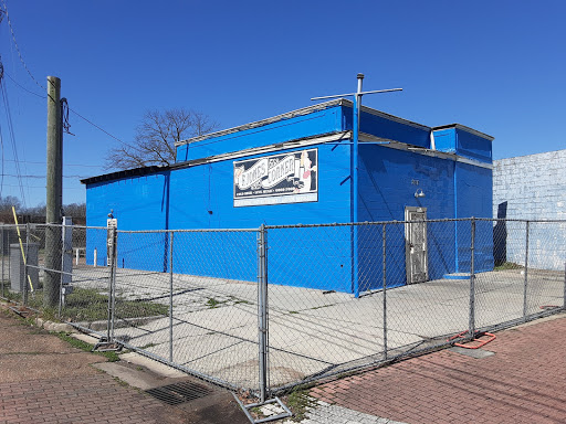 Bar & Grill «F. Jones Corner», reviews and photos, 303 N Farish St, Jackson, MS 39202, USA