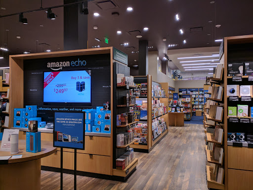 Book Store «Amazon Books», reviews and photos, 9585 SW Washington Square Rd, Portland, OR 97223, USA