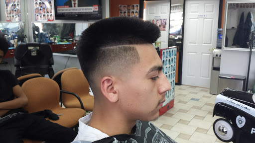 Barber Shop «St. Johns Barber Shop», reviews and photos, 22815 Pacific Hwy S, Des Moines, WA 98198, USA