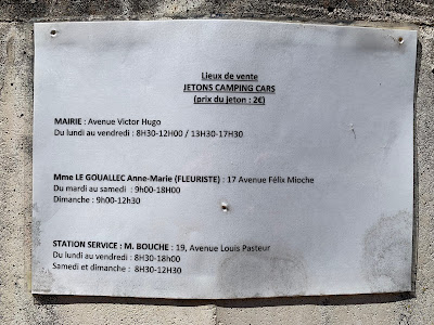 aire de services et stationnement camping car à Villefranche-d'Allier
