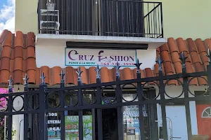 Cruz Fashion image