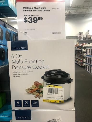 Electronics Store «Best Buy», reviews and photos, 1501 New Britain Ave, West Hartford, CT 06110, USA