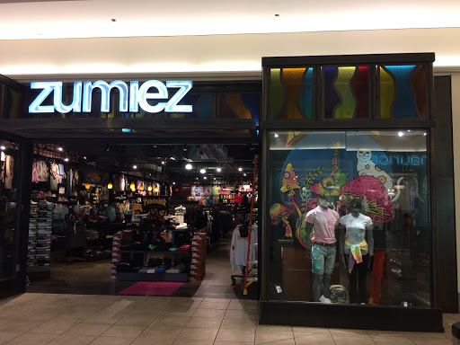 Zumiez, 3500 S Meridian #340, Puyallup, WA 98373, USA, 