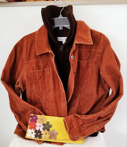 Thrift Store «Beverly Bootstraps Thrift Shop», reviews and photos