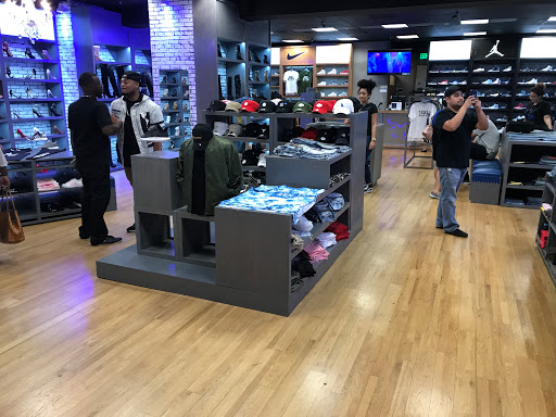 Shoe Store «Shiekh Shoes», reviews and photos, 1900 N Long Beach Blvd, Compton, CA 90221, USA