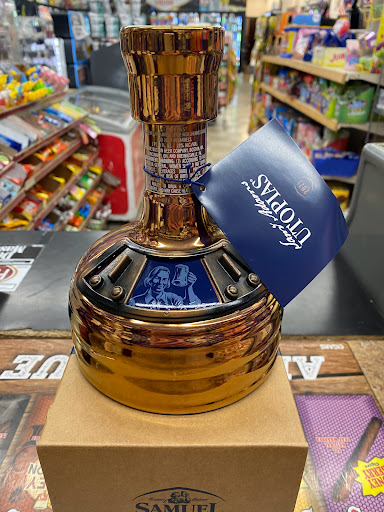 Liquor Store «Liquor store Sahara Liquor», reviews and photos, 4601 W Sahara Ave, Las Vegas, NV 89102, USA