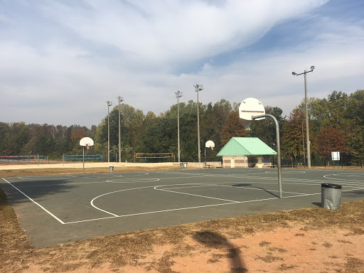 Park «Bogan Park Community Recreation & Aquatic Center», reviews and photos, 2723 N Bogan Rd NE, Buford, GA 30519, USA