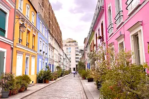 Maisons colorées de la rue Cremieux image