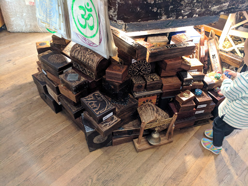 Book Store «Thunderbolt Spiritual Books», reviews and photos, 512 Santa Monica Blvd, Santa Monica, CA 90401, USA