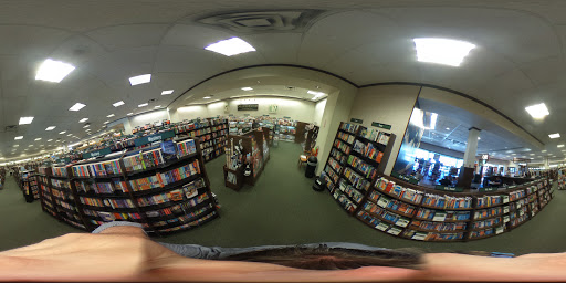 Book Store «Barnes & Noble», reviews and photos, 4010 S Tamiami Trail, Sarasota, FL 34231, USA