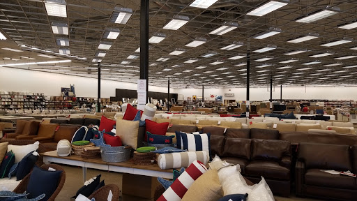 Outlet Store «Pottery Barn Outlet», reviews and photos, 788 Gravois Bluffs Blvd, Fenton, MO 63026, USA