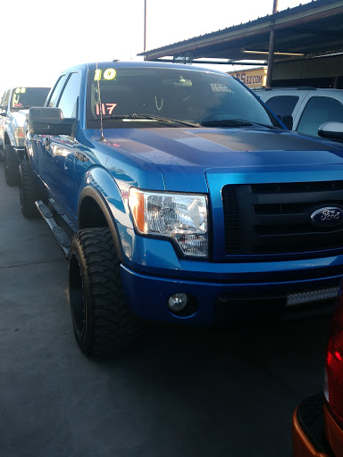 Used Car Dealer «Orozco Auto Sales - Phoenix AZ», reviews and photos, 2525 W Van Buren St, Phoenix, AZ 85009, USA