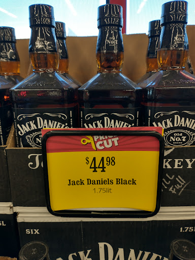 Grocery Store «Cash Wise - West Fargo», reviews and photos, 755 33rd Avenue east, West Fargo, ND 58078, USA