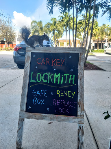 Locksmith «Expert Locksmith Aventura», reviews and photos, 2775 NE 187th St #5, Aventura, FL 33180, USA