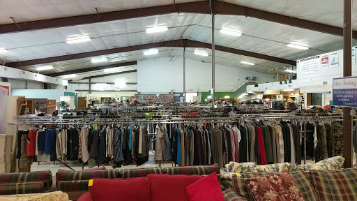 Thrift Store «Helping Hand Missions Thrift Store», reviews and photos, 5307 Gulf Breeze Pkwy, Gulf Breeze, FL 32563, USA